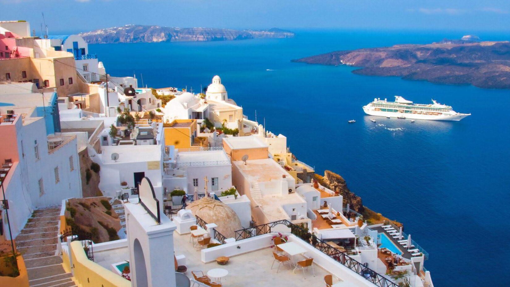 How to Choose Between an Italy Or Greece Honeymoon